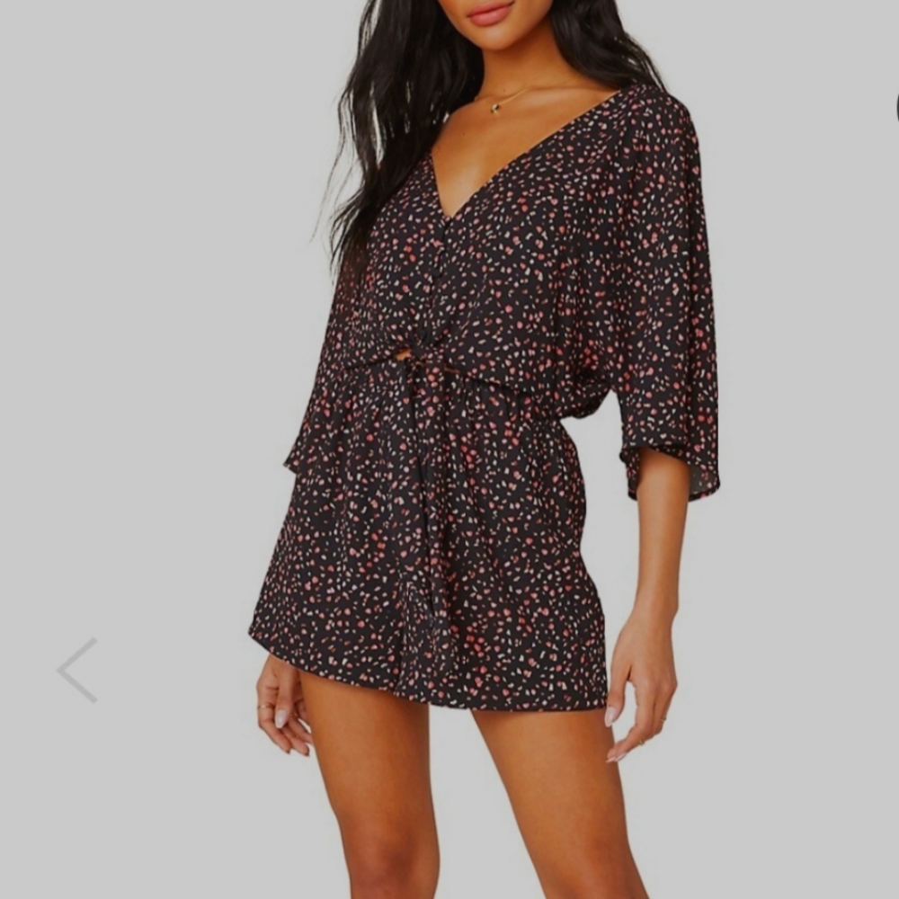 NWOT BB Dakota romper size XS